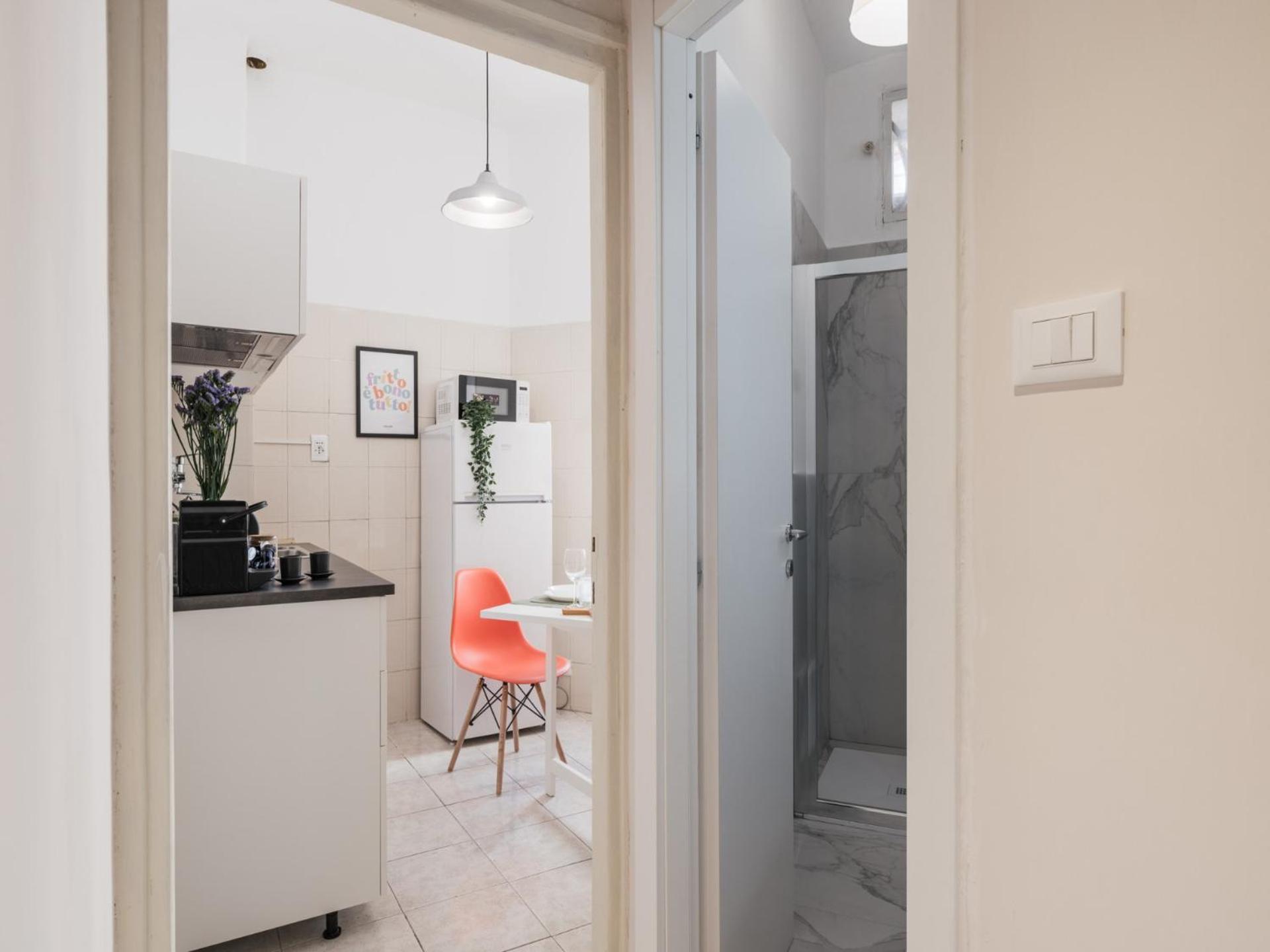 The Best Rent - Spacious One-Bedroom Apartment Near Colosseum Roma Exterior foto